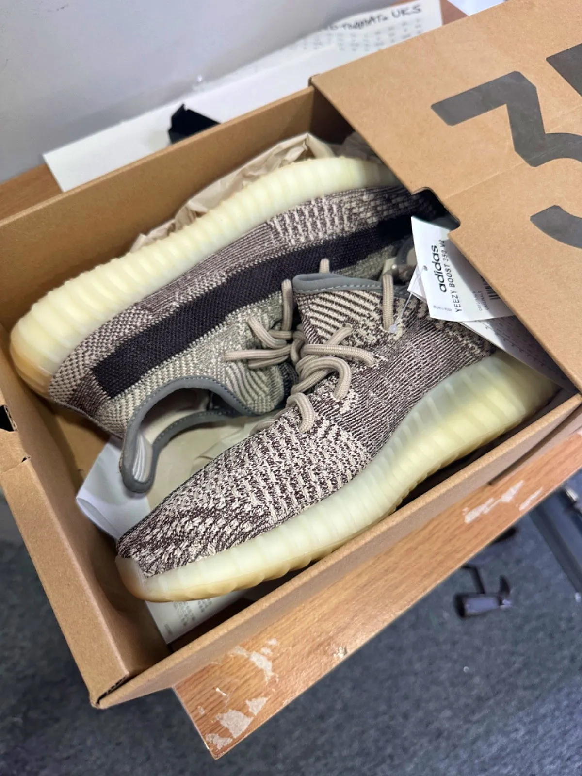 Adidas FZ1267 Yeezy Boost 350 V2 Trainers UK 11.5 👟