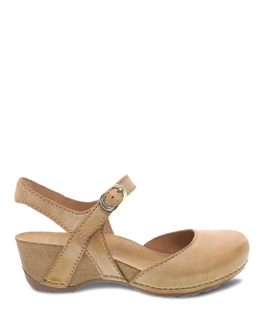 Dansko Women's Tiffani Closed Toe Sandal - Tan 1710371600