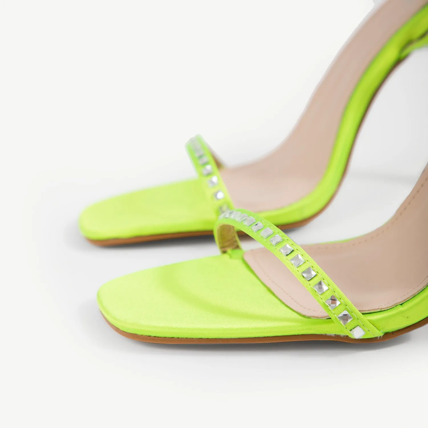 RAID Amyna Heeled Sandal in Green